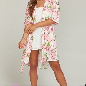 Show me your MUMU NWOT Floral Kimono Robe o/s. Feminine loungewear comfort